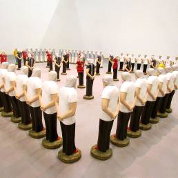 Obra de arte de Flávio Abuhab - Clássico (Homenagem Nelson Leirner), 2013 - Gesso Policromado